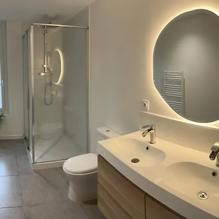 Townhouse In * גראמה